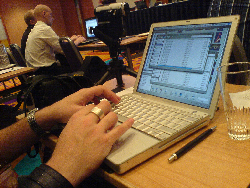 Roads Towards A Sweet Blogging Success