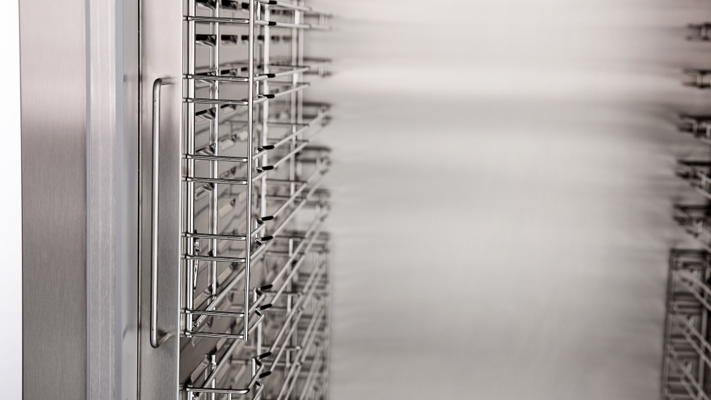How To Evaluate If You Need A Freezer and What Size Is Best For Your Manufacturing Business