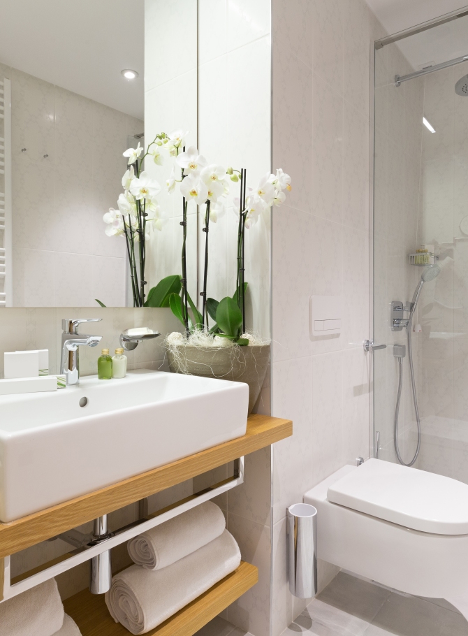 Decor Ideas to Include When Remodeling Your Bathroom